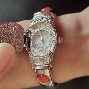 Bracelet watch